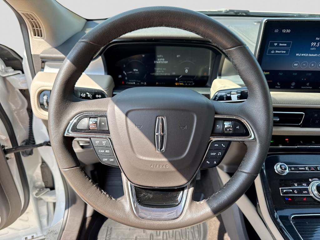 Thumbnail: 2023 Lincoln Nautilus - 12