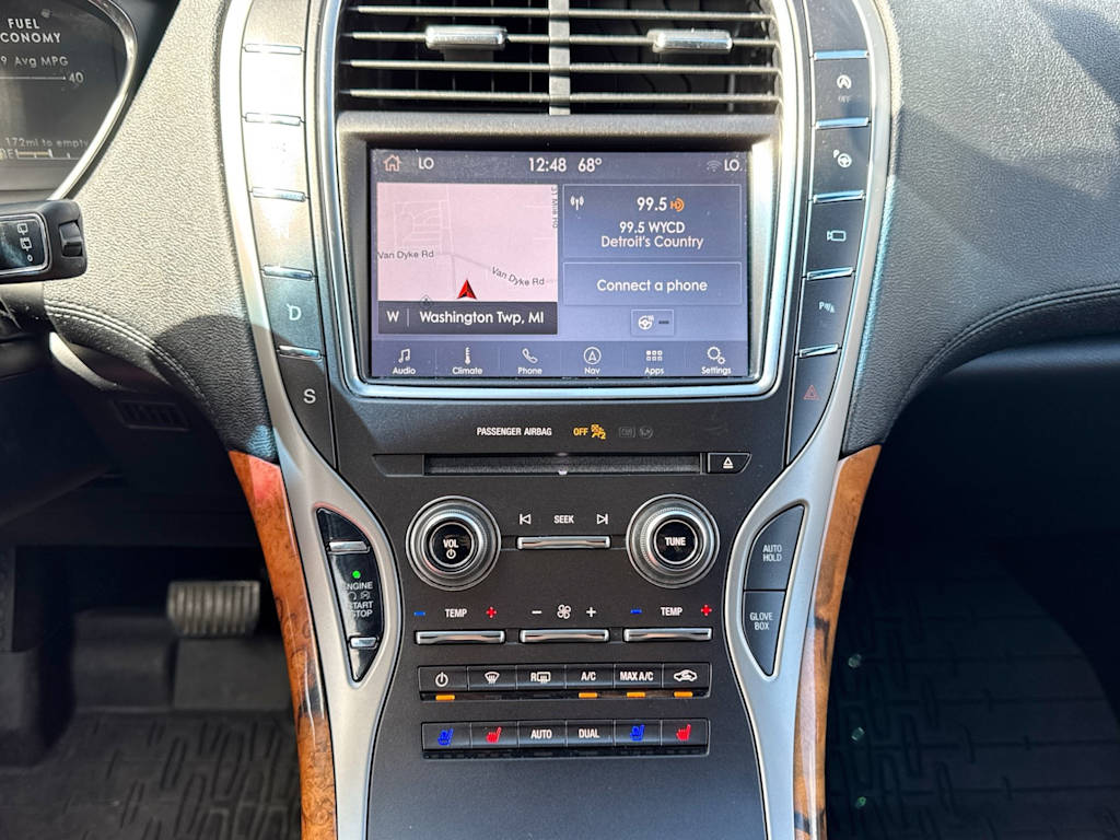 Thumbnail: 2019 Lincoln Nautilus - 13