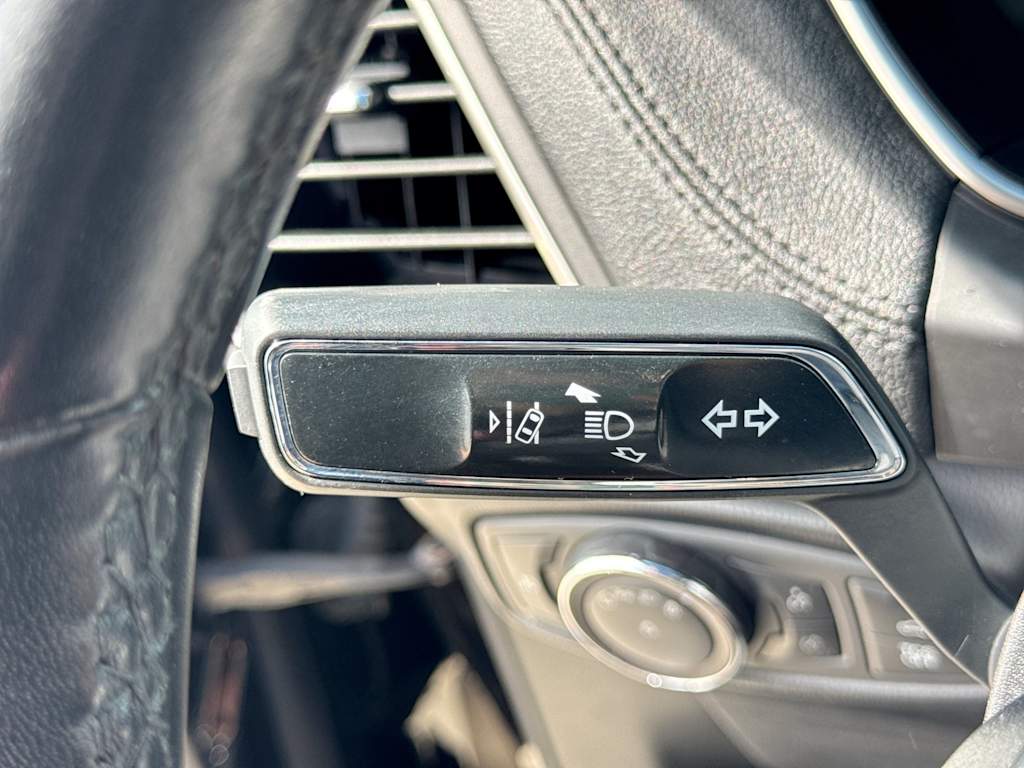 Thumbnail: 2019 Lincoln Nautilus - 31