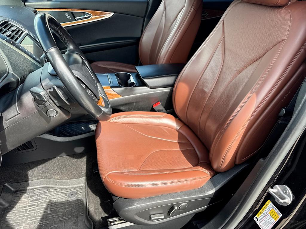 Thumbnail: 2019 Lincoln Nautilus - 9
