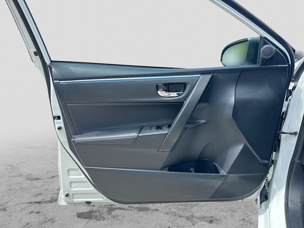 Thumbnail: 2016 Toyota Corolla - 33