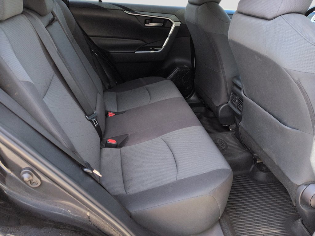 Thumbnail: 2019 Toyota RAV4 - 28