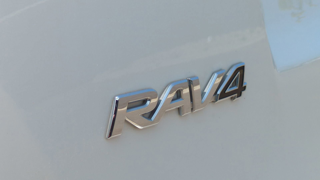 2018 Toyota RAV4 XLE 23