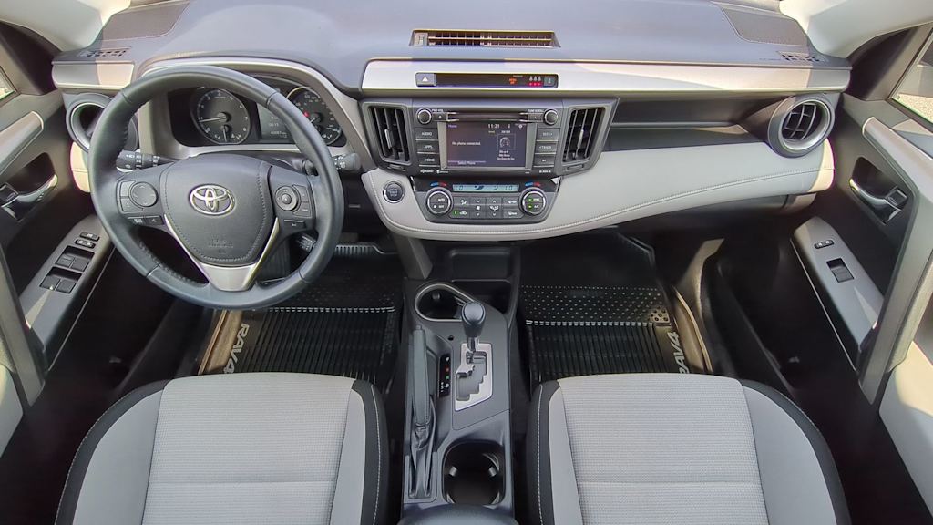 2018 Toyota RAV4 XLE 2