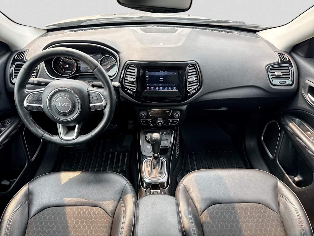 Thumbnail: 2018 Jeep Compass - 8