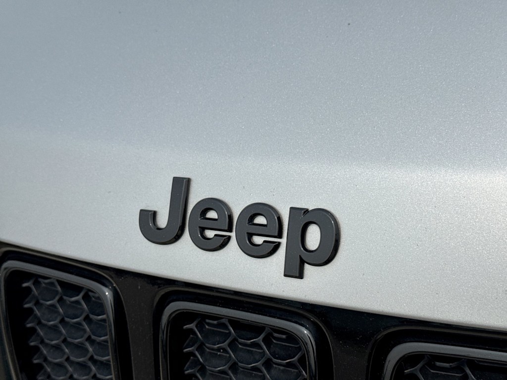 Thumbnail: 2018 Jeep Compass - 6