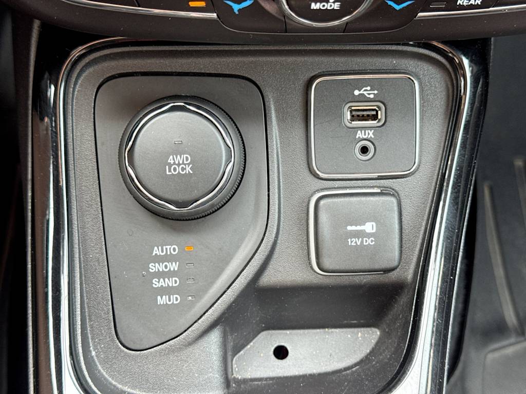 Thumbnail: 2018 Jeep Compass - 33