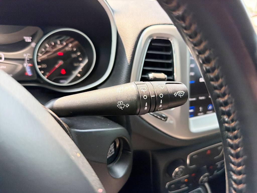Thumbnail: 2020 Jeep Compass - 26