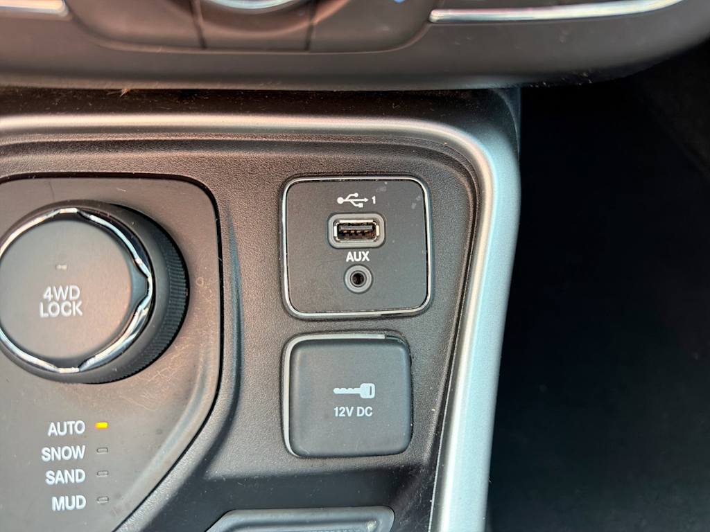 Thumbnail: 2020 Jeep Compass - 31