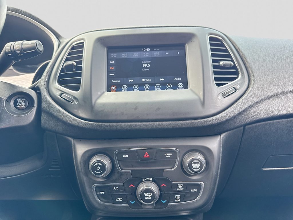 Thumbnail: 2018 Jeep Compass - 13
