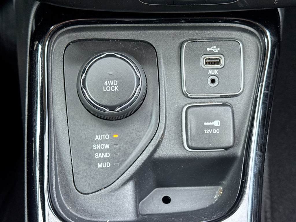 Thumbnail: 2018 Jeep Compass - 34