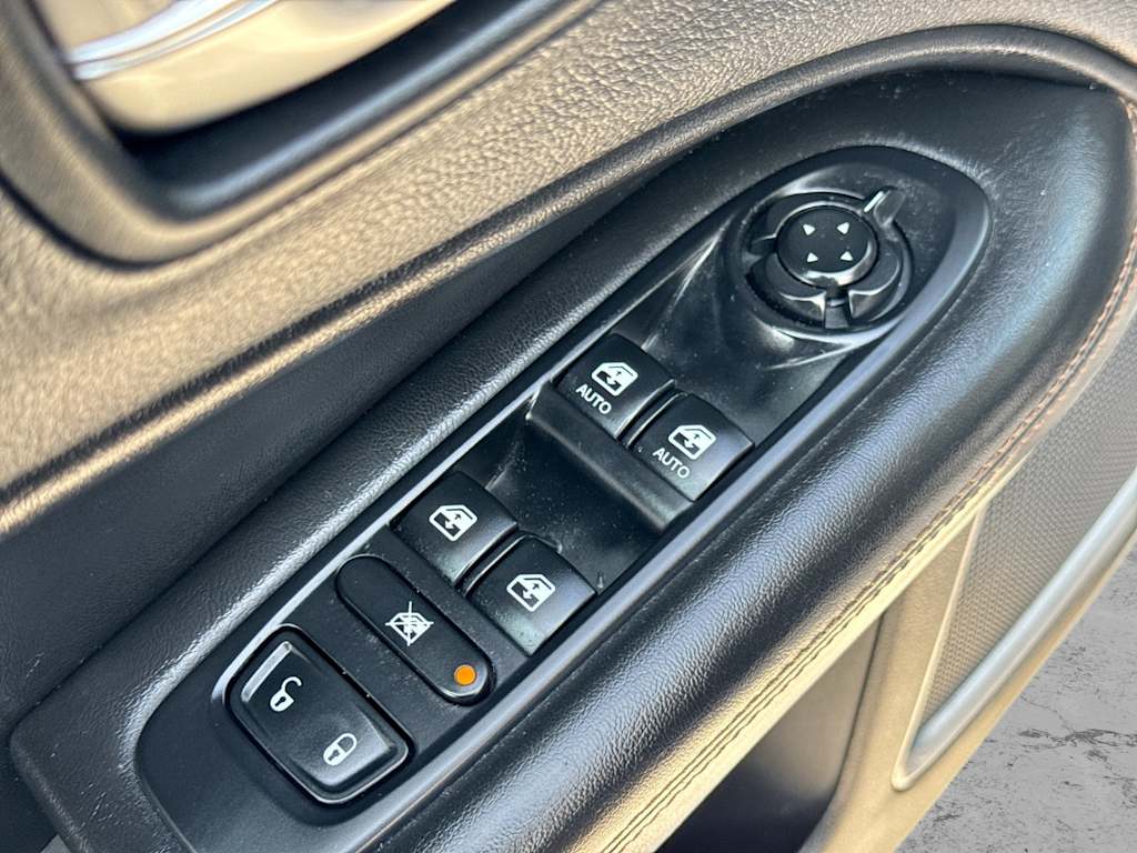 Thumbnail: 2018 Jeep Compass - 24