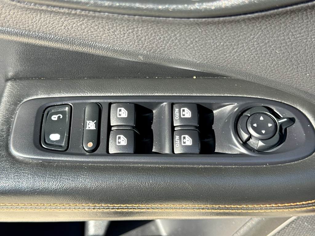 Thumbnail: 2018 Jeep Compass - 25