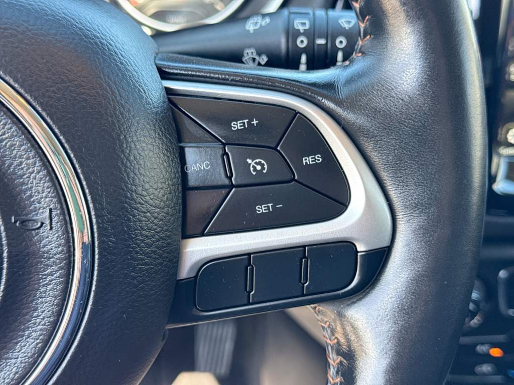 Thumbnail: 2018 Jeep Compass - 29