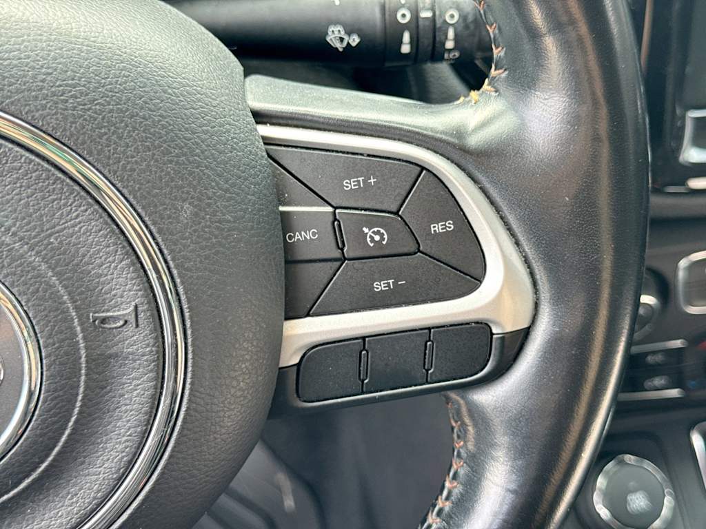 Thumbnail: 2020 Jeep Compass - 28