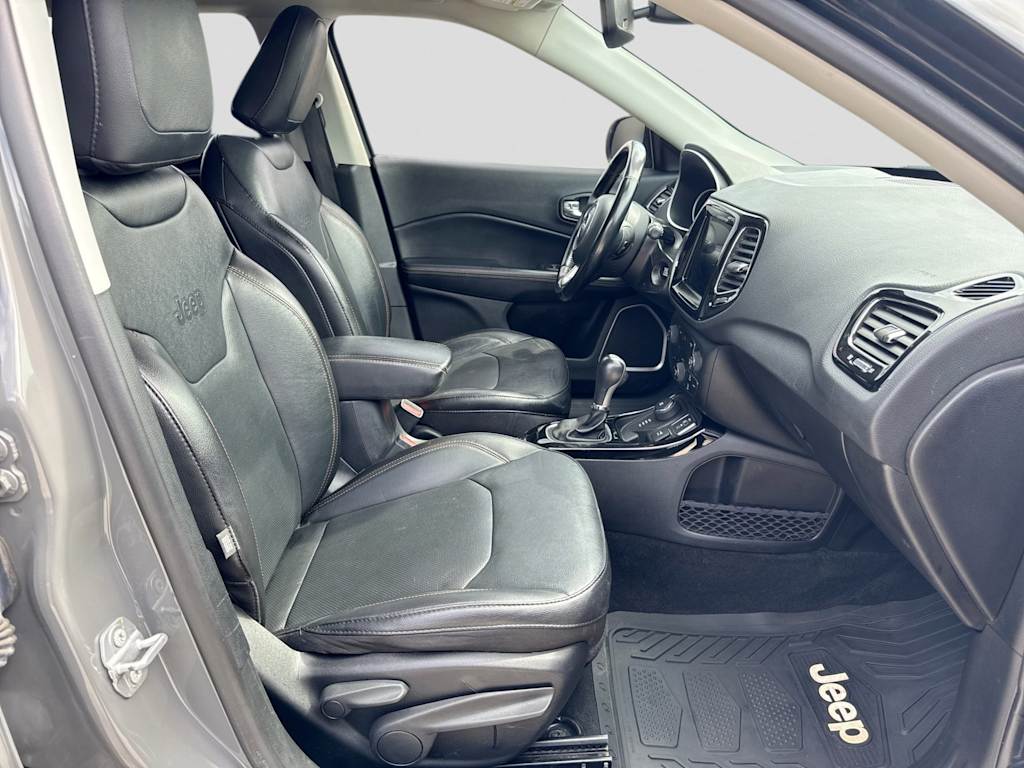 Thumbnail: 2020 Jeep Compass - 11