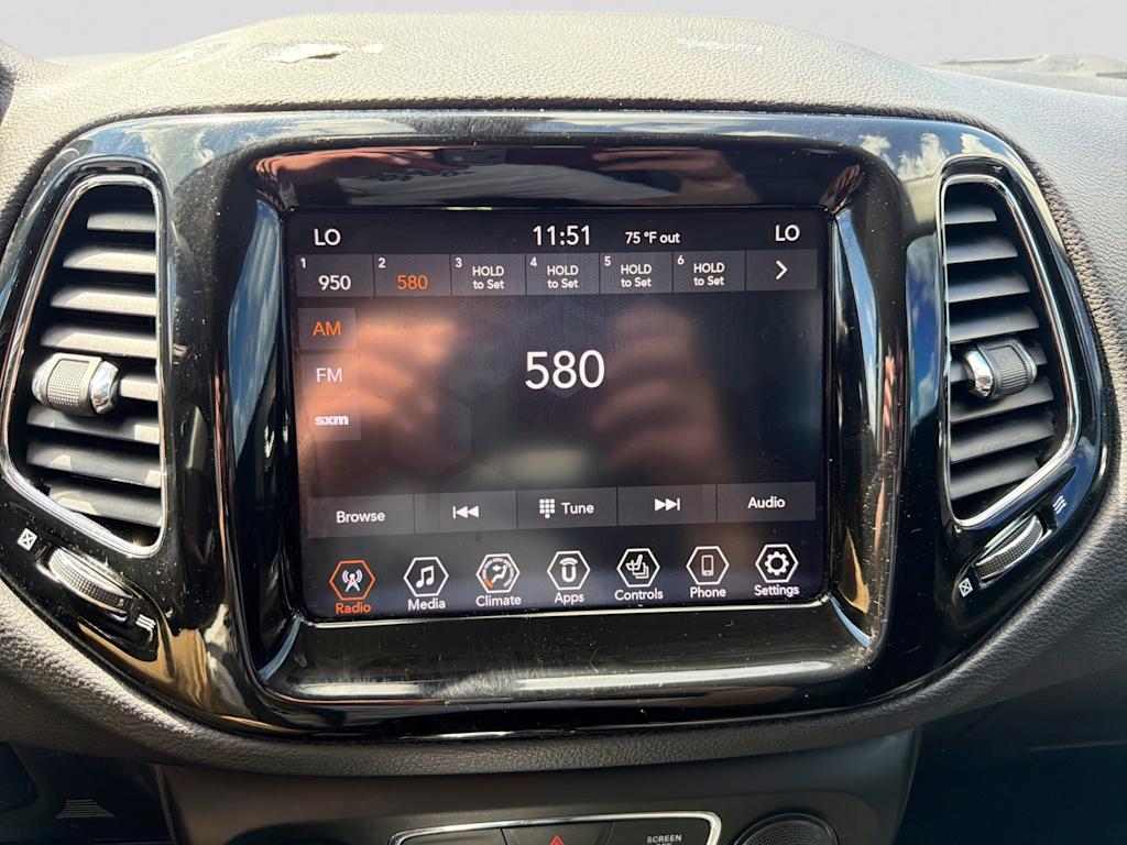 Thumbnail: 2020 Jeep Compass - 9