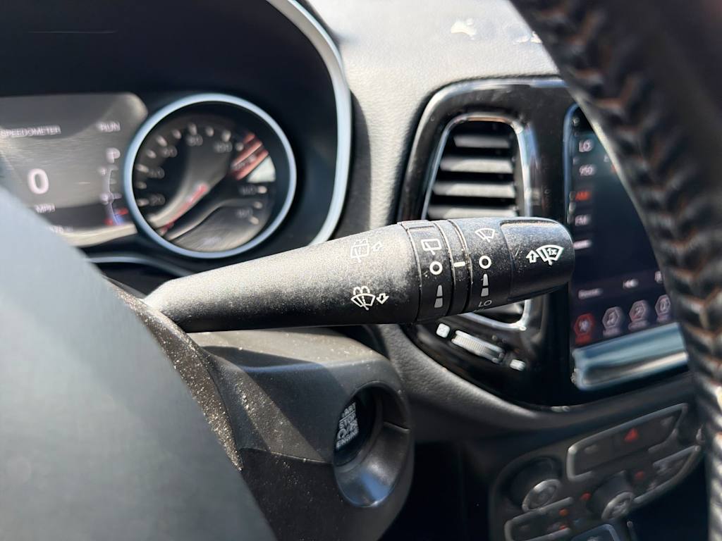 Thumbnail: 2020 Jeep Compass - 20