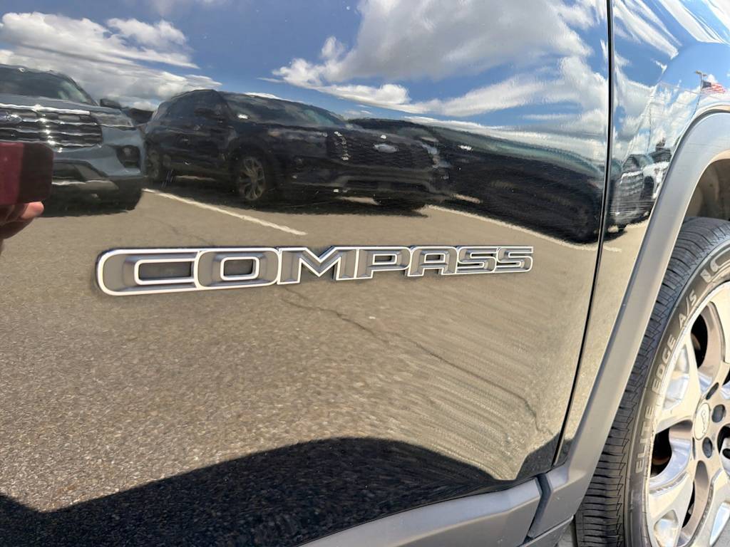 Thumbnail: 2020 Jeep Compass - 17