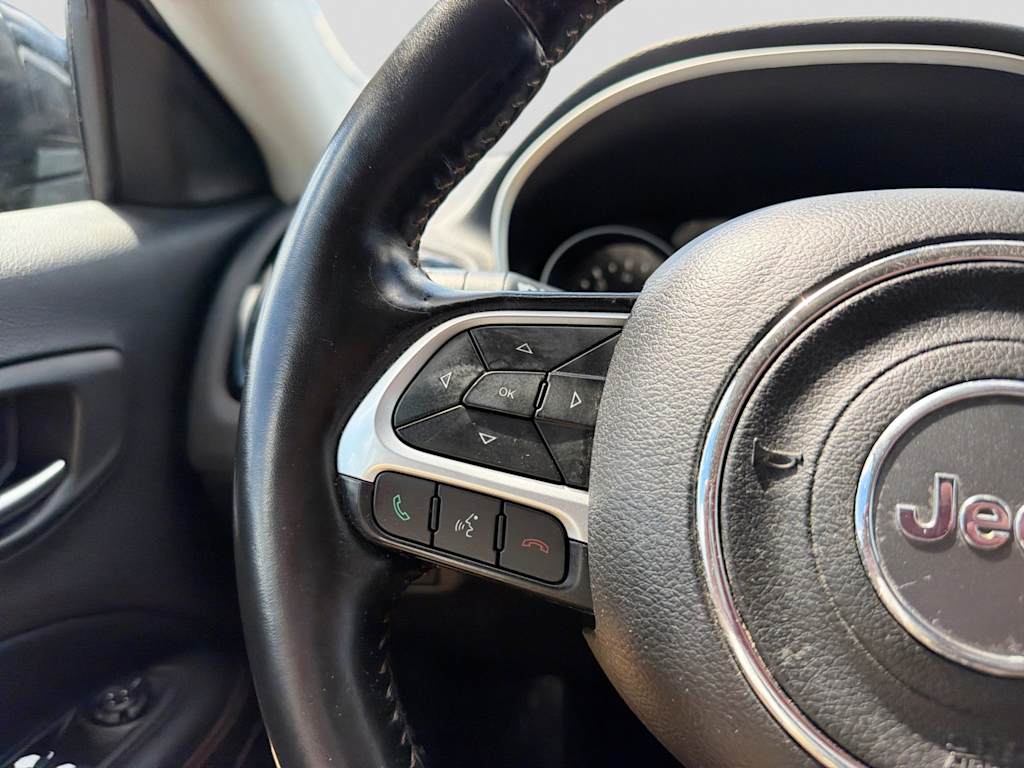 Thumbnail: 2020 Jeep Compass - 18