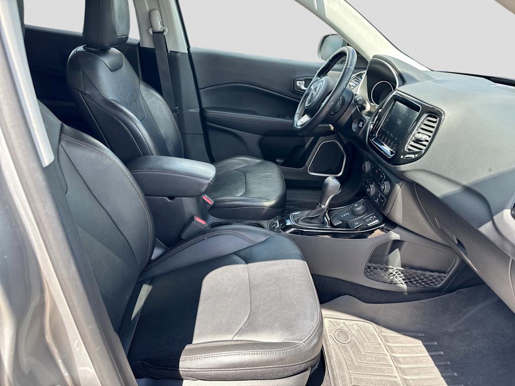 Thumbnail: 2020 Jeep Compass - 12