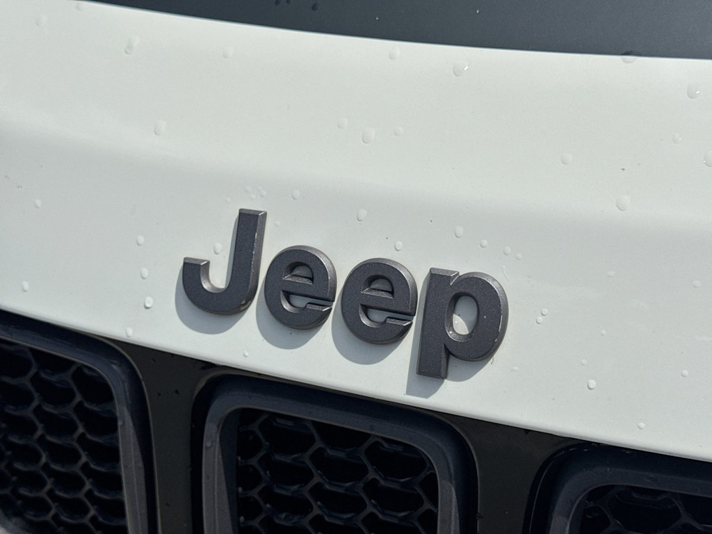 Thumbnail: 2017 Jeep Compass - 23