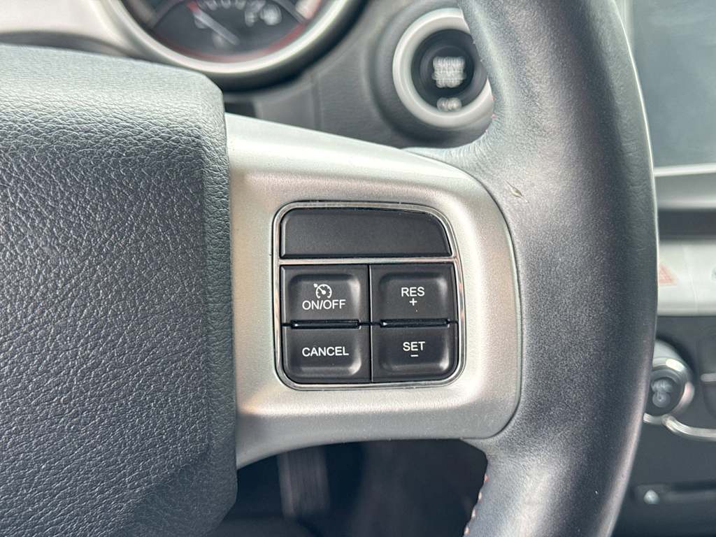 Thumbnail: 2017 Dodge Journey - 31