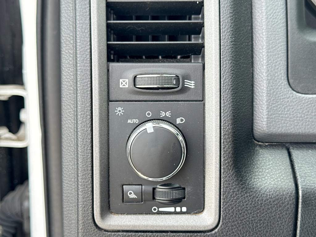 Thumbnail: 2016 RAM 1500 - 29