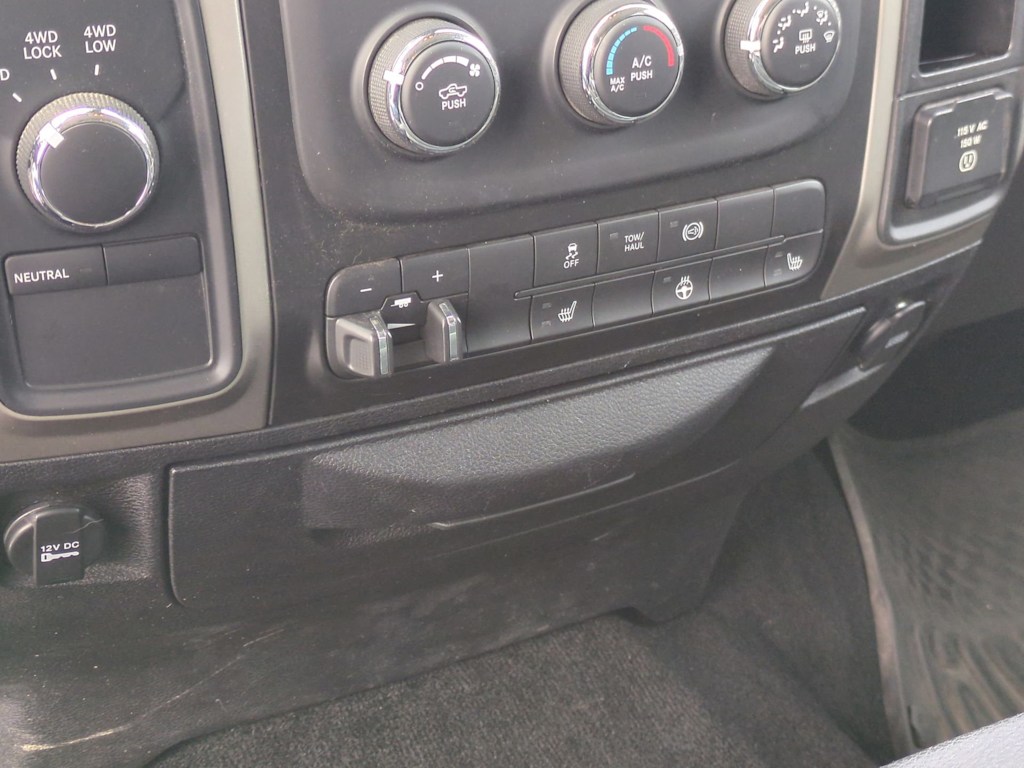 Thumbnail: 2014 RAM 2500 - 32