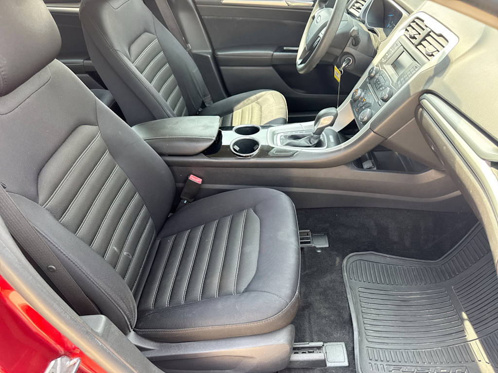 Thumbnail: 2013 Ford Fusion - 10