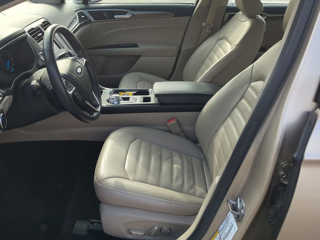 Thumbnail: 2017 Ford Fusion - 10