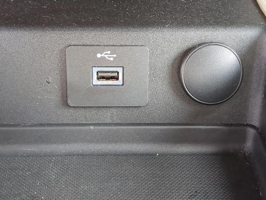 Thumbnail: 2017 Ford Fusion - 33