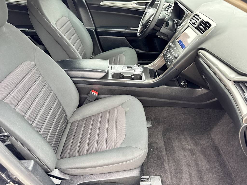Thumbnail: 2020 Ford Fusion - 10