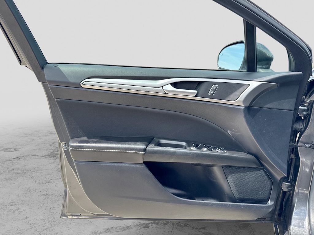 Thumbnail: 2020 Ford Fusion - 34