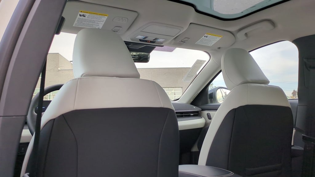 Thumbnail: 2025 Ford Mustang Mach-E - 21