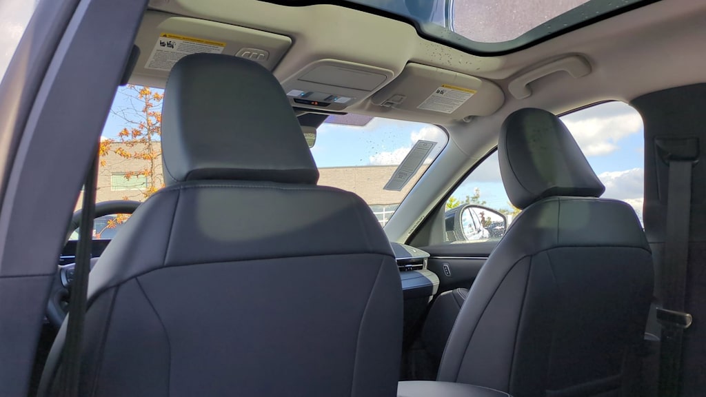 Thumbnail: 2025 Ford Mustang Mach-E - 21