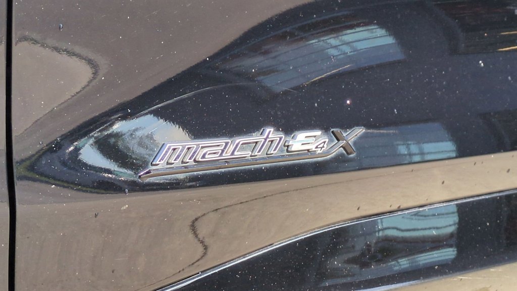 Thumbnail: 2022 Ford Mustang Mach-E - 7