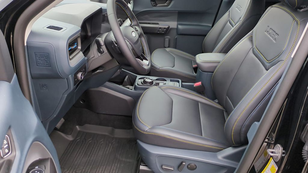 Thumbnail: 2025 Ford Maverick - 11