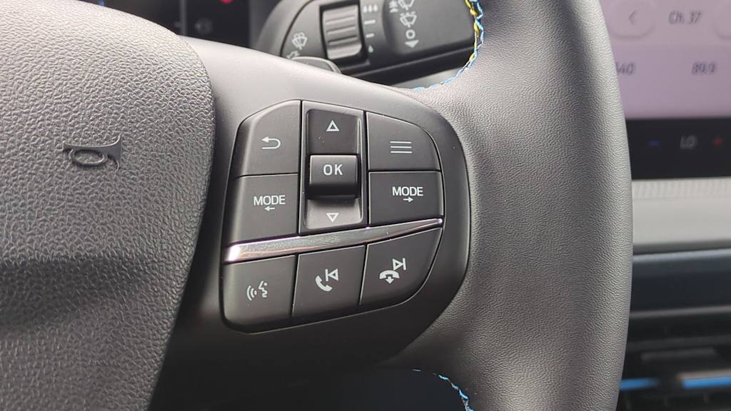 Thumbnail: 2025 Ford Maverick - 30