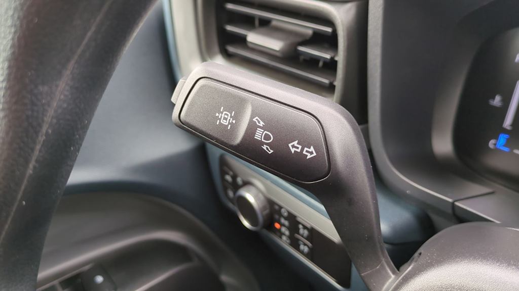 Thumbnail: 2025 Ford Maverick - 15