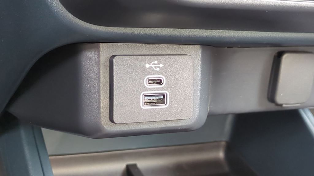 Thumbnail: 2025 Ford Maverick - 33