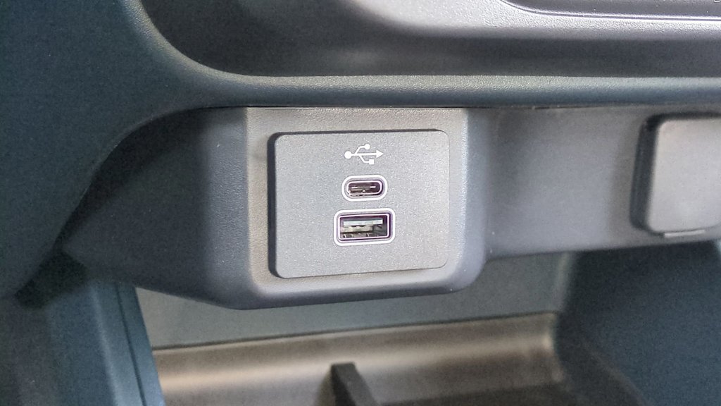 Thumbnail: 2025 Ford Maverick - 31