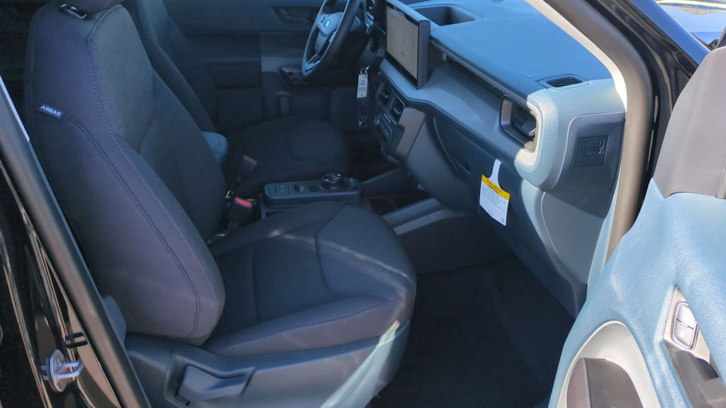 Thumbnail: 2025 Ford Maverick - 24