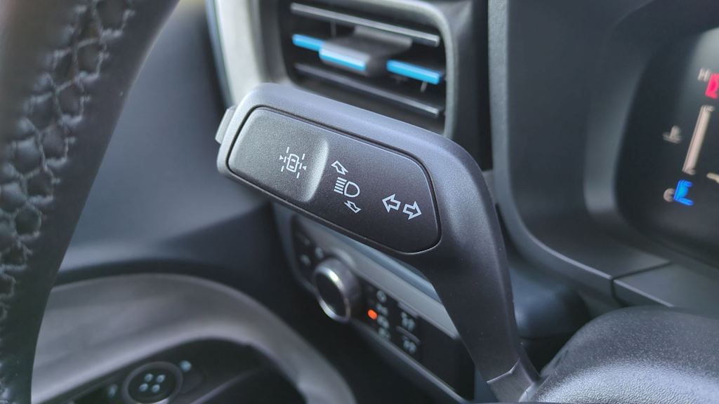 Thumbnail: 2025 Ford Maverick - 15