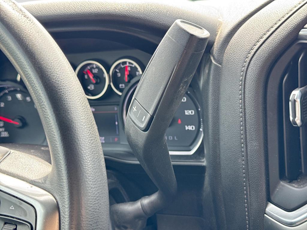Thumbnail: 2020 Chevrolet Silverado 1500 - 32
