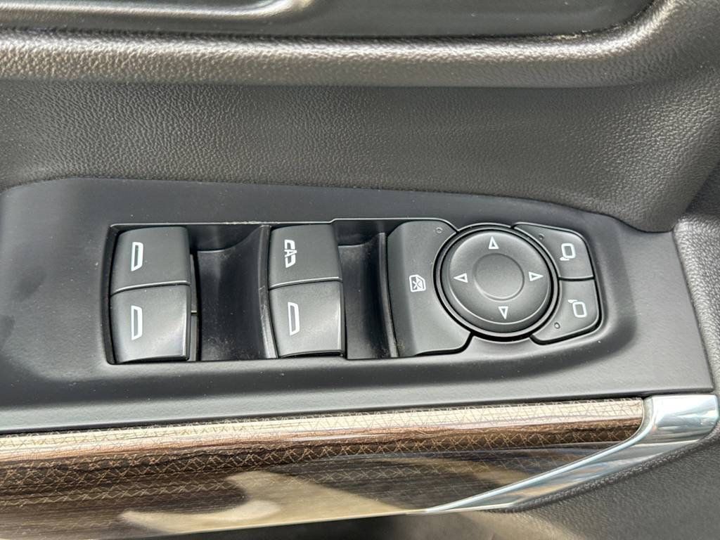 Thumbnail: 2020 Chevrolet Silverado 1500 - 22