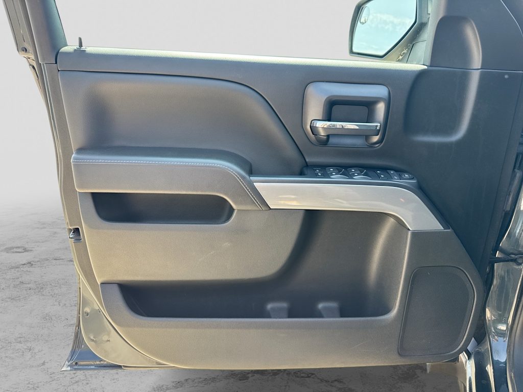 Thumbnail: 2017 Chevrolet Silverado 1500 - 31