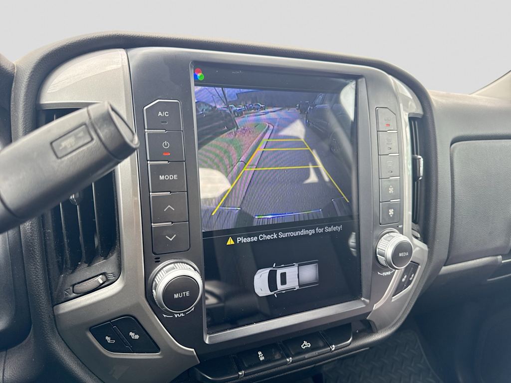 Thumbnail: 2015 Chevrolet Silverado 1500 - 30