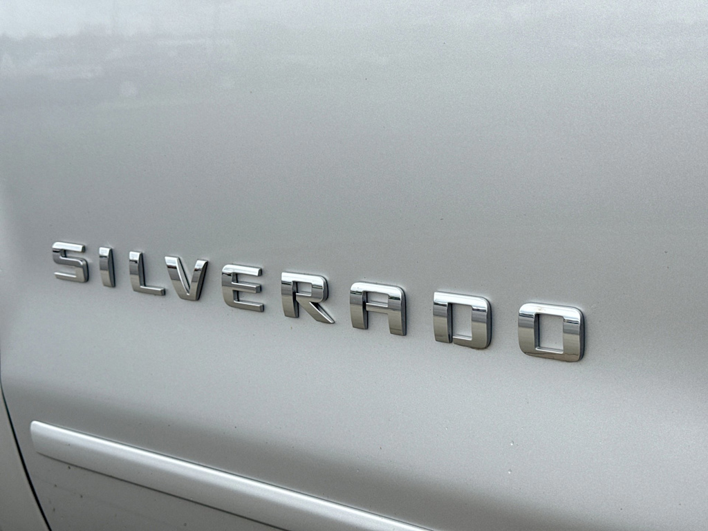 Thumbnail: 2015 Chevrolet Silverado 1500 - 22