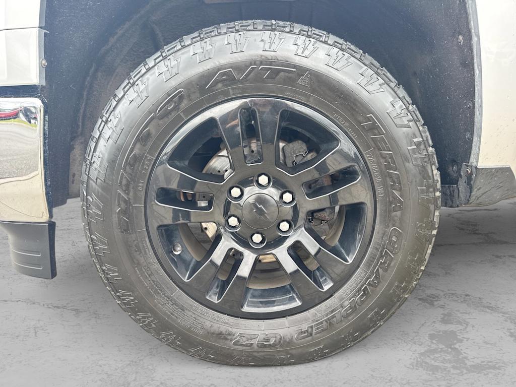 Thumbnail: 2015 Chevrolet Silverado 1500 - 8